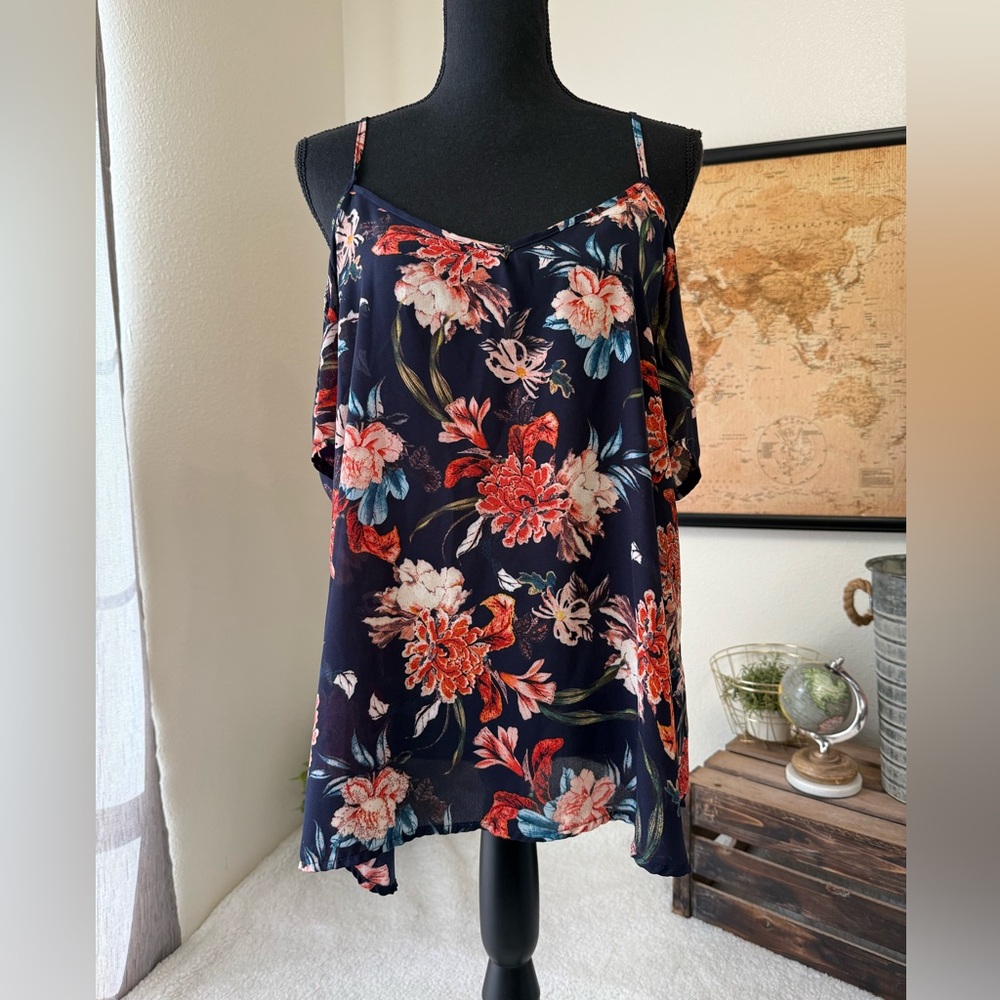 Rue21 double v-neck cold shoulder tank top